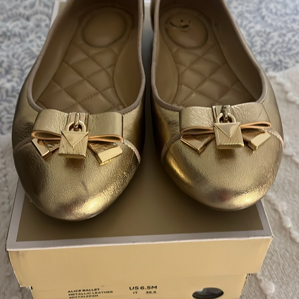 Michael Kor ballerina flats